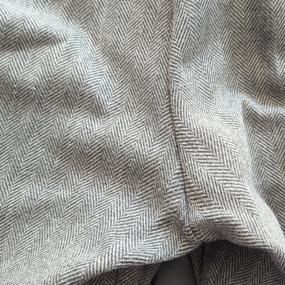 Mens 2 Pc Herringbone Suit - Picture 12 of 15